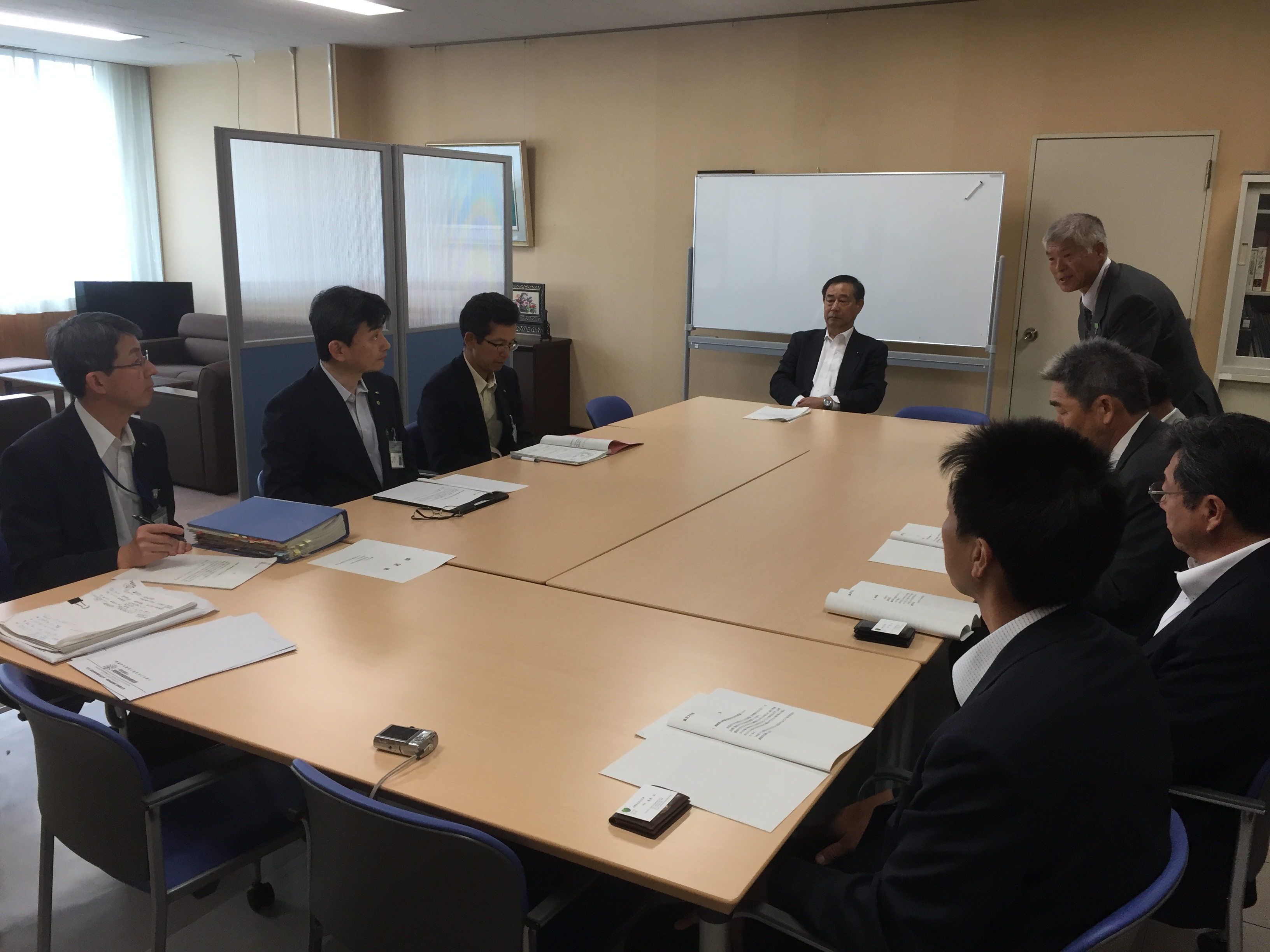 長野国道事務所、長野県庁各部に提言活動を行いました。