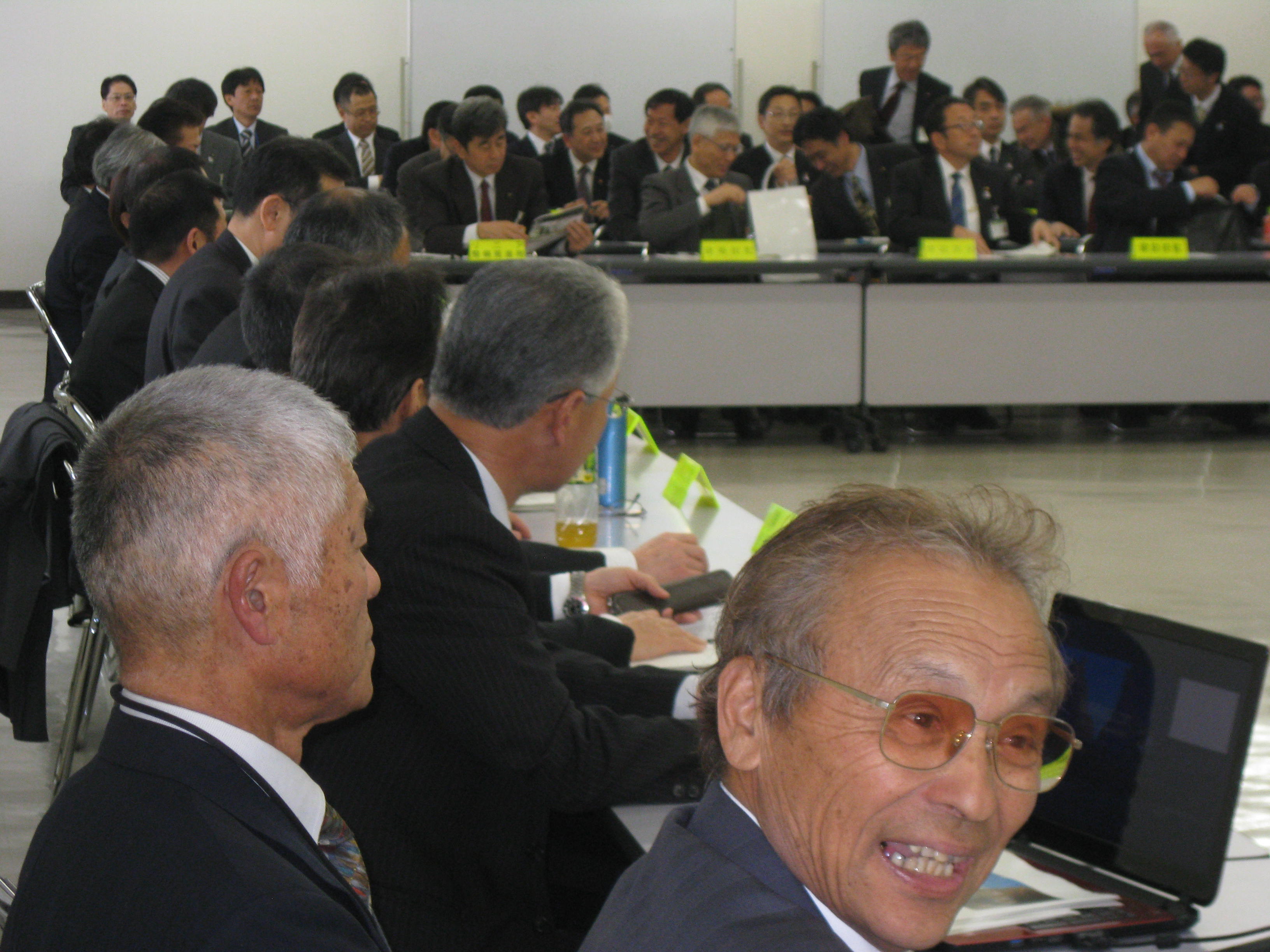 建設事務所長会議で街路樹の大切さをアピールしました